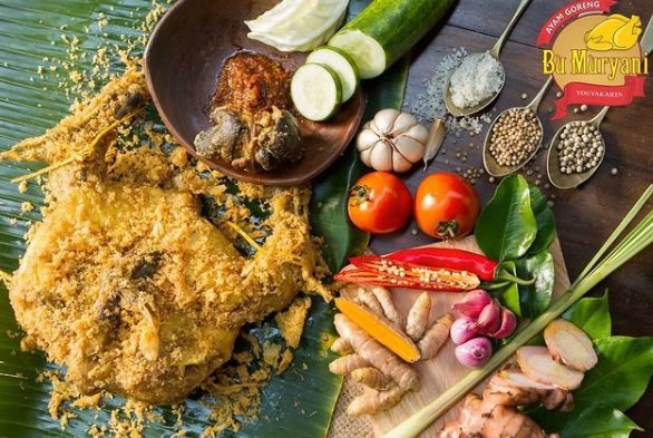 nama ibu bawa berkah ayam goreng jogja bu muryani hadir dari tradisi ater ater