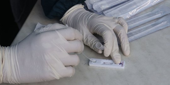 Kadis Kesehatan Meranti Jadi Tersangka Korupsi Bantuan Alat Swab Antigen