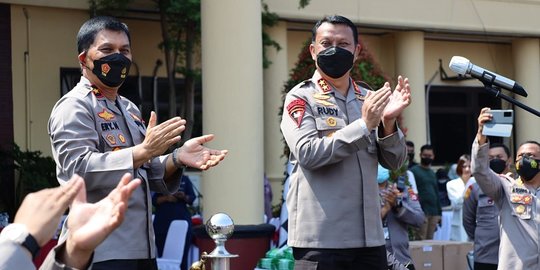 Alumni Akpol Polda Banten Salurkan 7.000 Paket Sembako dan 5.996 Dosis Vaksin Sinovac