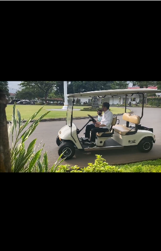 momen jokowi ngasuh jan ethes di istana yogya