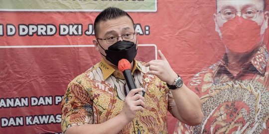 Anggota DPRD DKI Kenneth Nilai Pembangunan Tugu Sepatu Tak Ada Manfaatnya