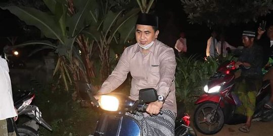 Gus Yasin Salurkan 2.000 Paket Bingkisan ke Warga Terdampak Covid-19 di Semarang