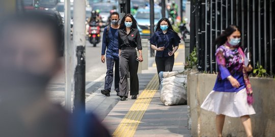 Luhut: Perkantoran Nonesensial untuk Kota PPKM Level 3 Boleh WFO 25 Persen