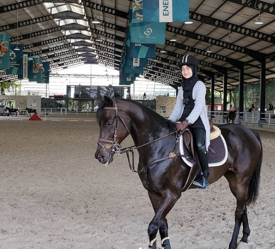 aisha hakim ikut lomba berkuda irfan hakim bangga dengan keberanian sang anak