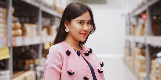 Akui Tak Pernah Drama, Begini Cara Syahnaz Sadiqah Asuh Anak