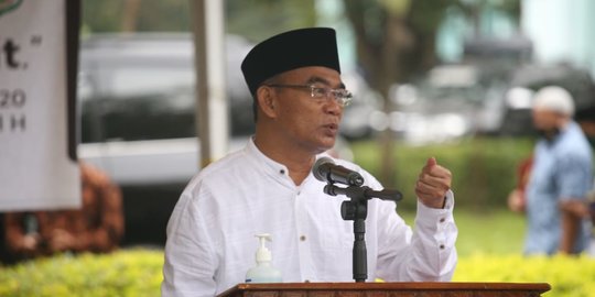 Menko PMK Mendorong Santri Jadi Agen Tangkal Ideologi Merusak