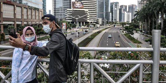 Mobilitas Dilonggarkan, Satgas Minta Masker & Vaksinasi Tak Boleh Kendor