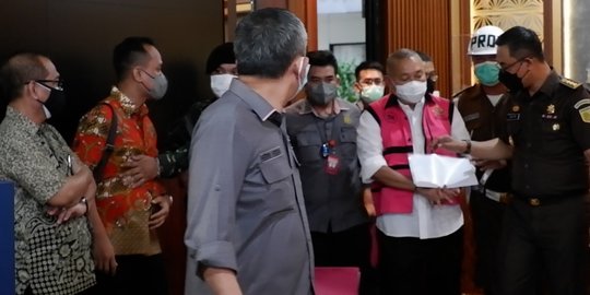 Alex Noerdin Ditetapkan Kejaksaan Sebagai Tersangka Kasus Korupsi Masjid Sriwijaya