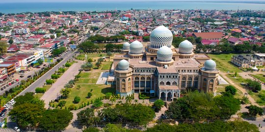 Mengunjungi Masjid Islamic Center Lhokseumawe, Ikon Kota Petro Dollar