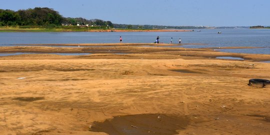 Kekeringan Parah Landa Sungai Paraguay