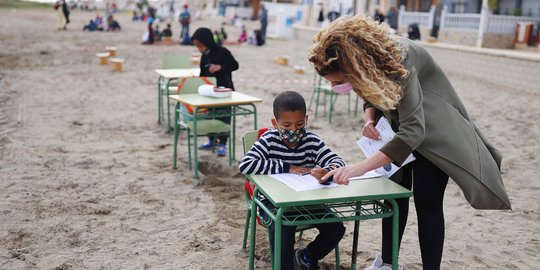 Ahli Kesehatan Inggris: Penularan Covid-19 Tertinggi Terjadi Pada Anak-Anak