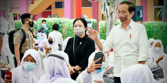 Jokowi Ingatkan Pelajar Jaga Prokes saat Belajar Tatap Muka, Terutama Pakai Masker