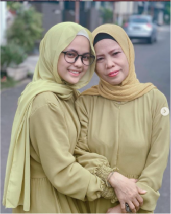 ibunda putri da meninggal dunia ini momen kebersamaannya yang kini tinggal kenangan