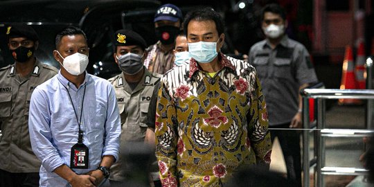 Azis Syamsuddin Baru Cairkan Rp3,1 M ke Stepanus Robin dari Komitmen Rp4 M