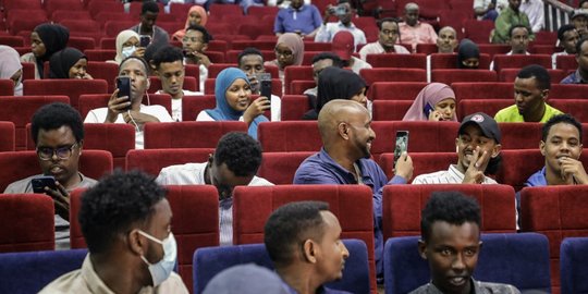 30 Tahun Ditutup, Teater Bioskop Somalia Kembali Dibuka