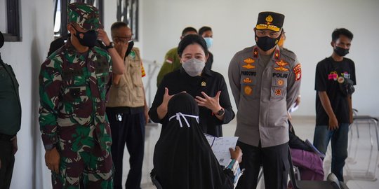 Tinjau Vaksinasi di Jakbar, Puan Minta Seluruh Warga Tetap Waspada Covid-19