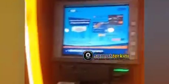 Modus Penipuan Kartu ATM Tak Bisa Masuk, Wanita Ini Kehilangan Rp1,8 Juta