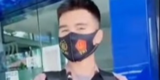 Video Polisi Ngaku Tak Pernah Capek Bawa Senjata Tiap Saat, Alasannya Tak Diduga