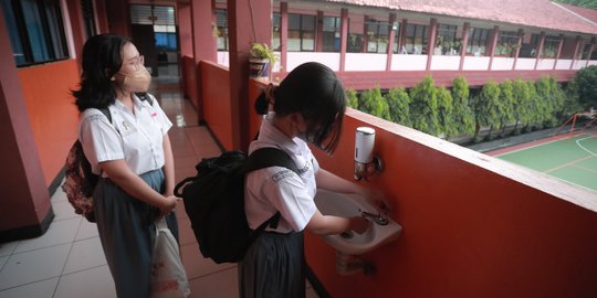 Pemprov DKI Menunda Sementara PTM di 1.509 Sekolah