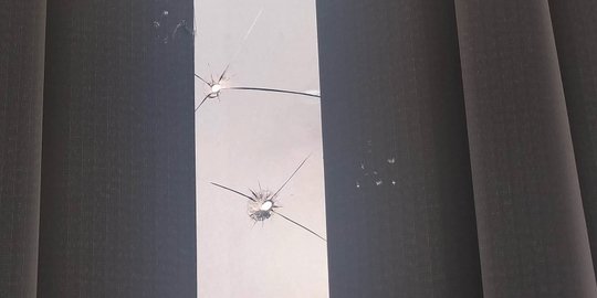 Kantor Bank Sinarmas di Pontianak Ditembaki, Polisi Selidiki ...