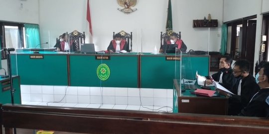 Sidang Kasus Sate Sianida, Penasihat Hukum Nilai Sejumlah Dakwaan Tidak Sesuai