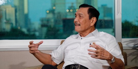 Menko Luhut: Kasus Konfirmasi Covid Jawa-Bali Turun Hingga 98% dan Nasional 96,9%