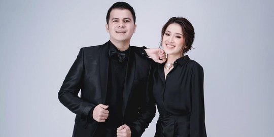 Potret Bahagia Handika Pratama saat Tahu Kabar Sang Istri Hamil Anak Pertama