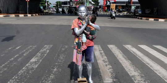 Pembelaan Ibu Kandung Bayi 10 Bulan Dibawa Tetangga Mengemis jadi Manusia Silver