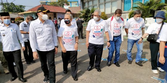 Bupati Tangerang Tinjau Sentra Vaksinasi UID-Gajah Tunggal - Vimarsana News