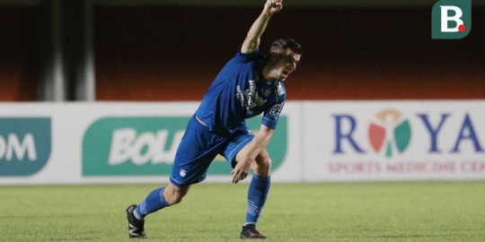 BRI Liga 1: Hadapi PSM, Persib Terancam Kehilangan Dua Bek Tengah Sekaligus - Vimarsana News