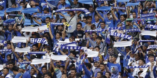 BRI Liga 1: Pentolan Bobotoh Sebut Pengadangan Bus Persib sebagai Sesuatu yang Wajar - Vimarsana News