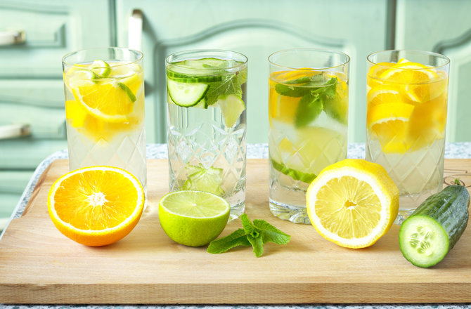 ilustrasi infused water