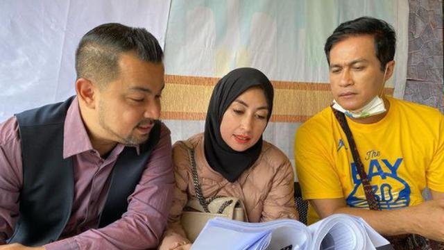 deretan artis wanita yang pernah syuting bareng mantan suami terbaru annisa triphasa