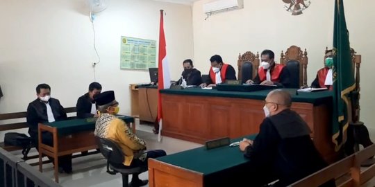 Terbukti Menipu dengan Cek Kosong, Mantan Bupati Balangan Dihukum Setahun Penjara