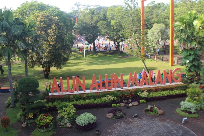 alun alun kota malang