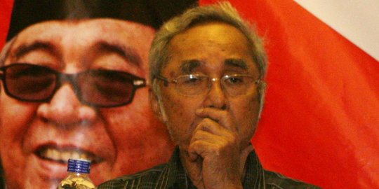 Mahfud MD Kenang Sabam Sirait: Politisi Berani, Bersih dan Dekat Semua Kalangan