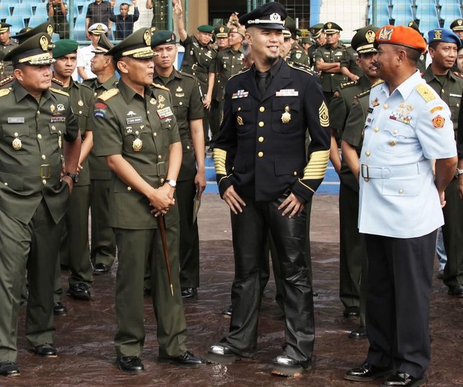 ahmad dhani bersama para jenderal