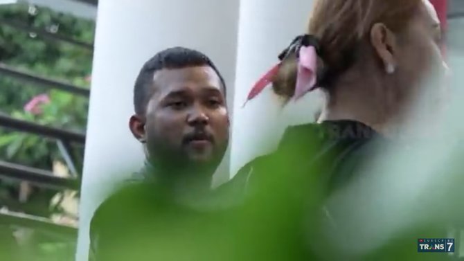 inul didatangi debt collector