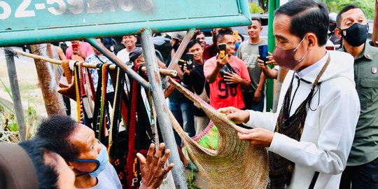 Usai Buka PON XX, Jokowi ke Merauke Resmikan RS LB Moerdani dan Tinjau Vaksinasi