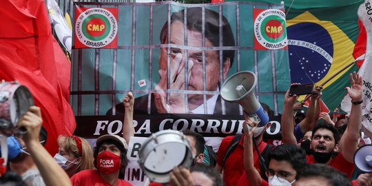 Warga Brasil Demo Tuntut Pemakzulan Presiden Jair Bolsonaro