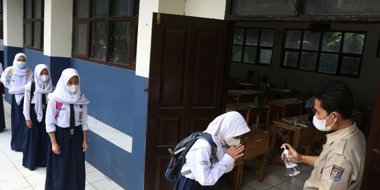 Suasana Pembelajaran Tatap Muka Terbatas di SMPN 1 Depok