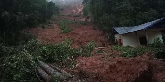 Banjir Bandang dan Longsor di Luwu, 3 Orang Masih Hilang