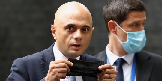 Menkes Inggris Ancam Pecat Perawat yang Tidak Mau Divaksin Covid-19