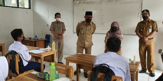 PTM Terbatas di Depok, Sekolah Berlakukan Ganjil Genap Nomor Absensi Pelajar