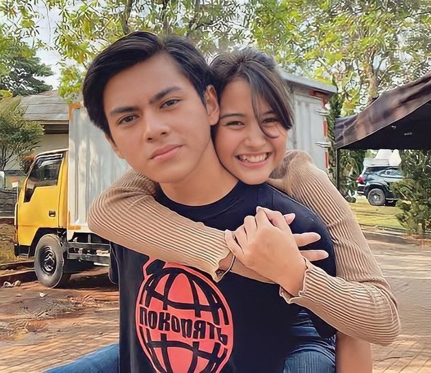 tampil kompak intip 4 potret rey bong dan sandrinna michelle pemain dari jendela smp