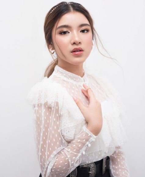 tiara andini