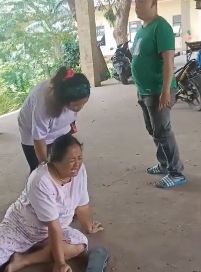 momen ibu menangis histeris anaknya alami step