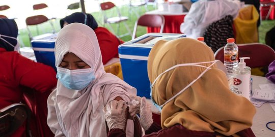 Vaksinasi untuk Pelajar SMA di Tangsel Baru Capai 38 Persen