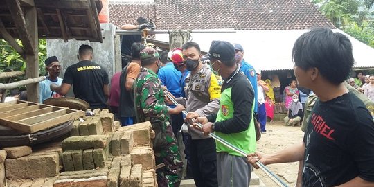 Sakit Tak Kunjung Sembuh, Nenek di Jember Bunuh Diri Terjun ke Sumur