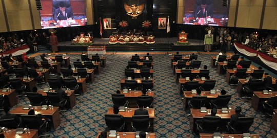 Rapat Interpelasi di Gedung Dewan, Giliran Bahas Anggaran DPRD DKI Rapat di Bogor